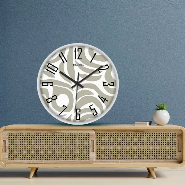 Plastic_Wall_Clock