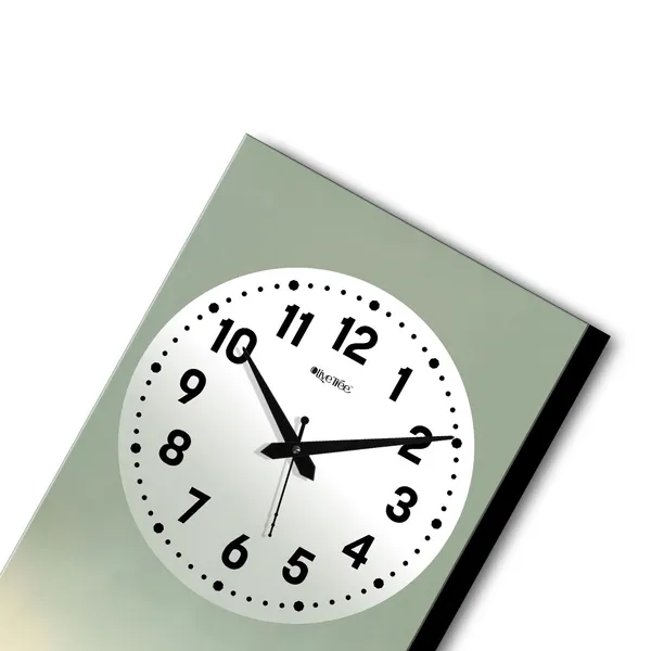 Wooden_Wall_Clock_For_Kids_Room