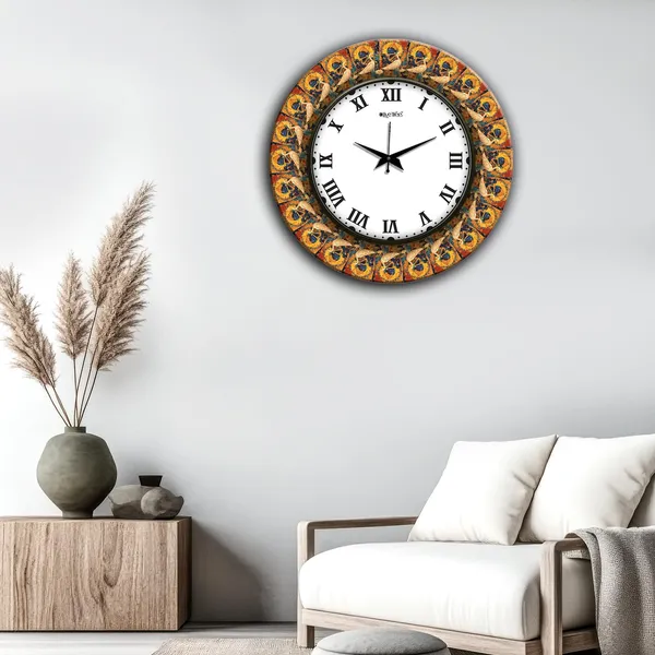 Wall_Clock_With_Glass