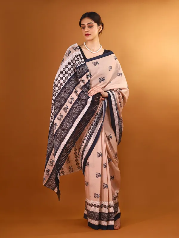 Peach_Ethnic_Moti_Printed_Pure_Cotton_Saree_For_Women