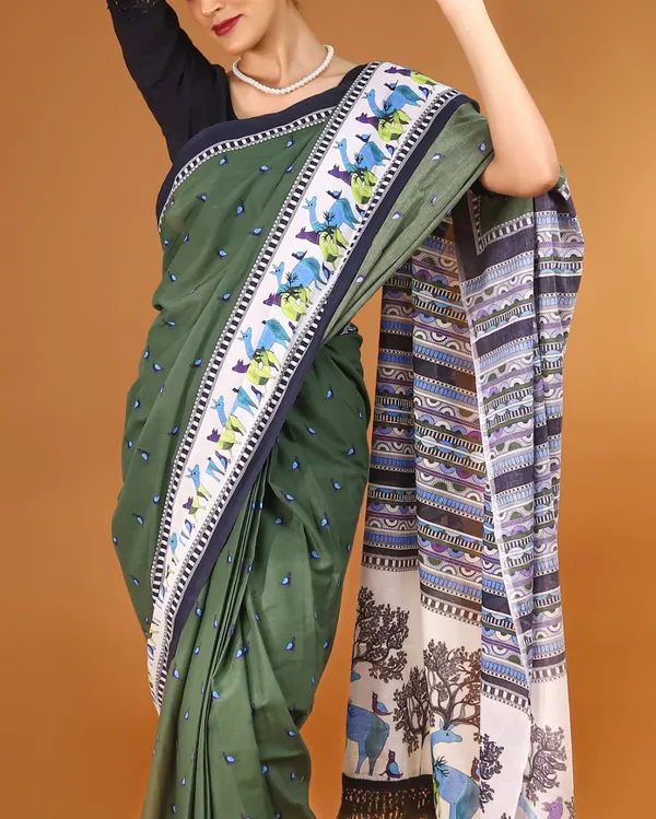 Green_Ethnic_Motifs_Printed_Pure_Cotton_Saree_For_Women