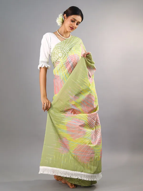 Green_Tie_And_Dye_Printed_Pure_Cotton_Saree_For_Women