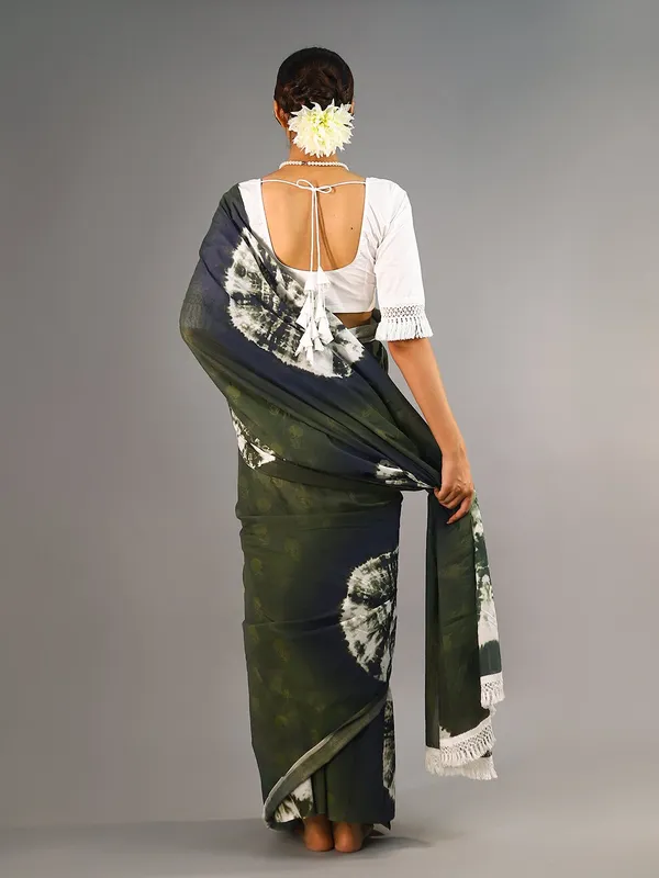 Green_Tie_&_Dye_Pure_Cotton_Saree_For_Women
