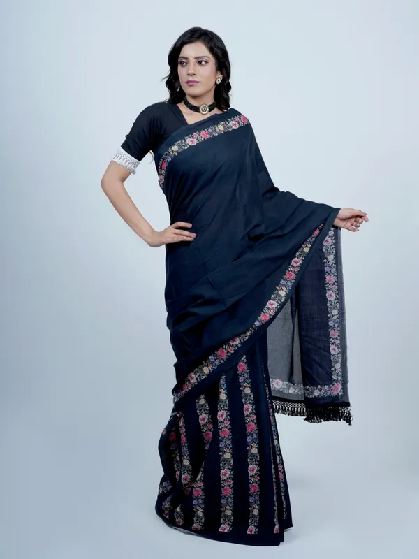 Navy_Blue_Floral_Printed_Tasselled_Pure_Cotton_Saree_For_Women