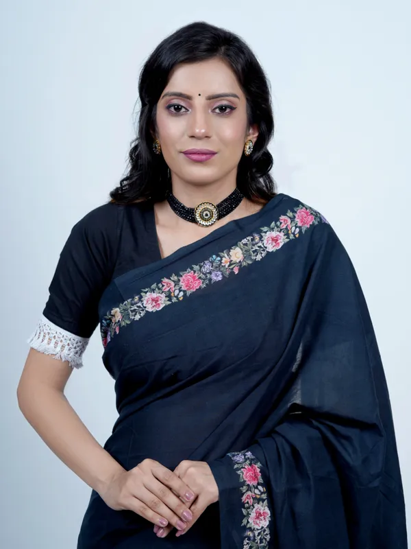 Navy_Blue_Floral_Printed_Tasselled_Pure_Cotton_Saree_For_Women