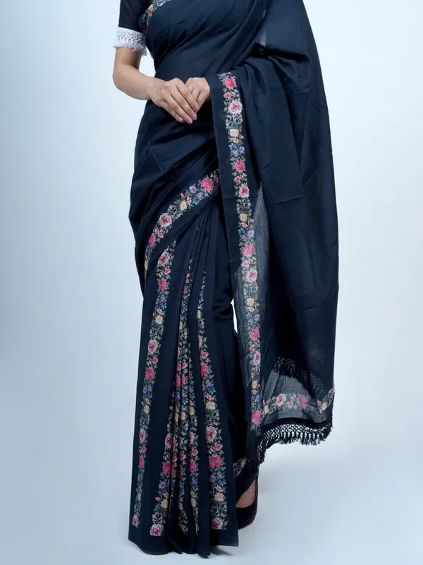 Navy_Blue_Floral_Printed_Tasselled_Pure_Cotton_Saree_For_Women