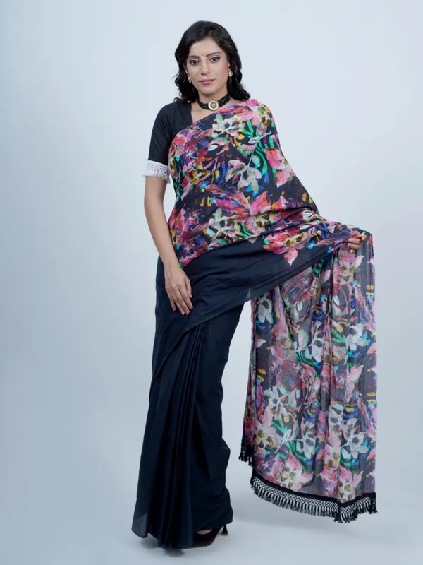 Navy_Blue_Floral_Printed_Pure_Cotton_Saree_For_Women