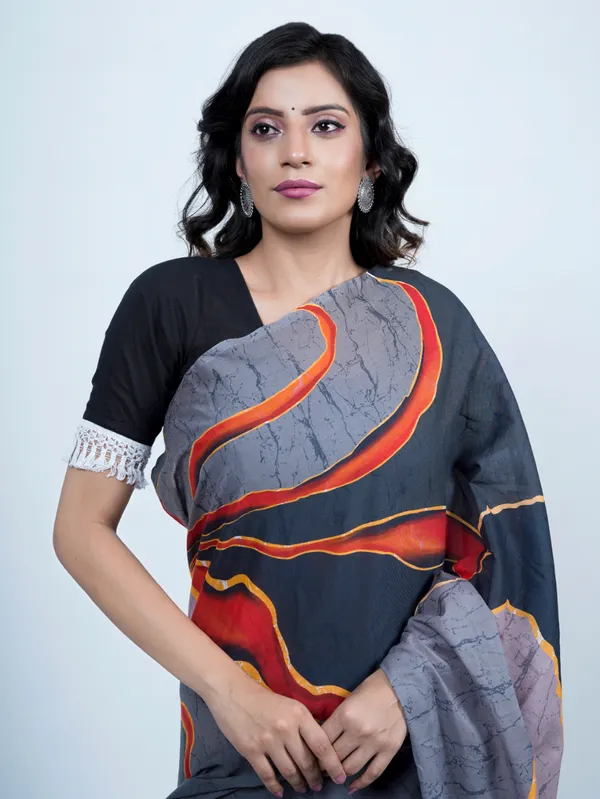 Grey_Batik_Printed_Pure_Cotton_Saree_For_Women