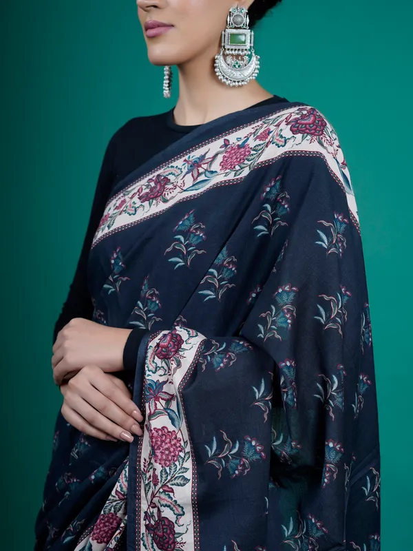 Blue_Floral_Pure_Cotton_Saree_For_Women