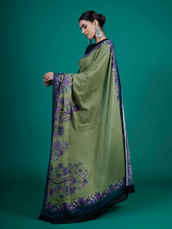 Green_Floral_Printed_Pure_Cotton_Saree_For_Women