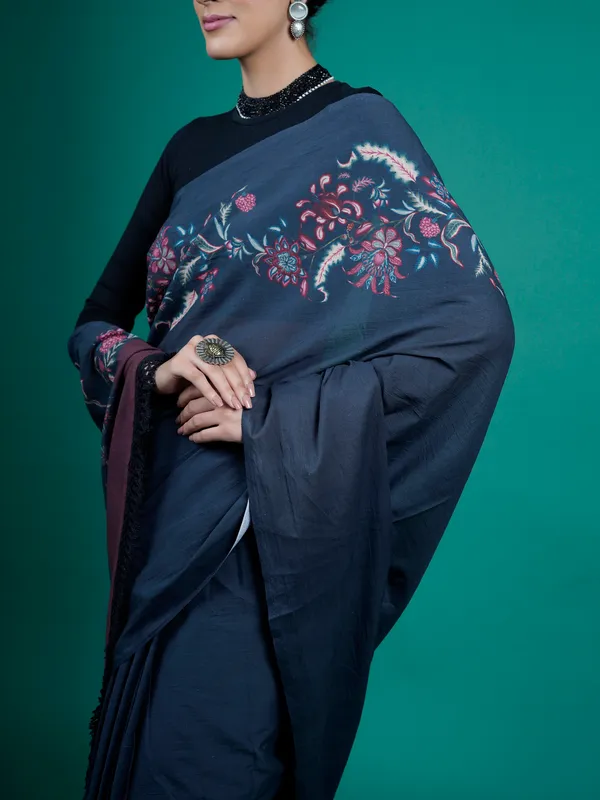 Blue_Floral_Pure_Cotton_Saree_For_Women