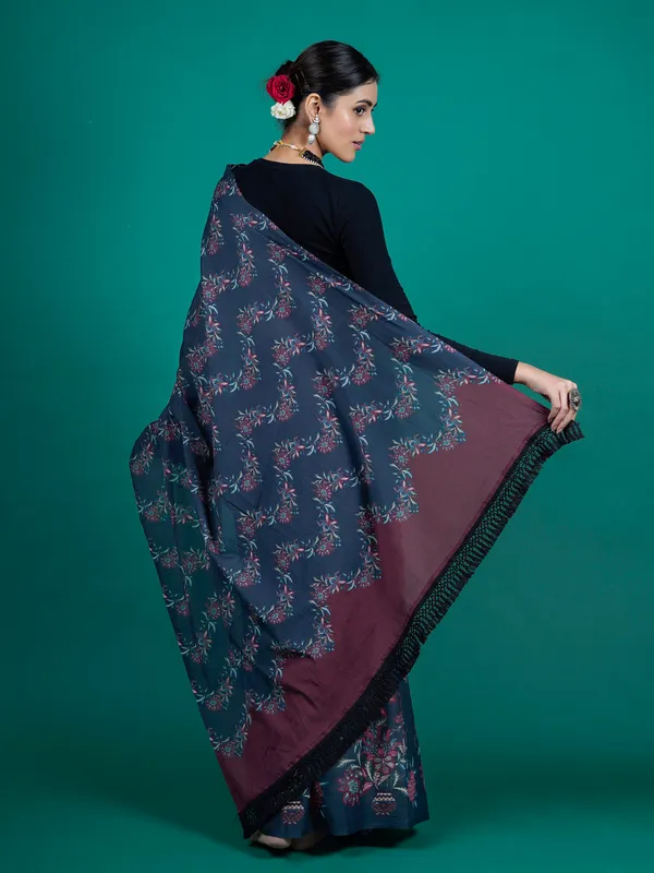 Blue_Floral_Printed_Pure_Cotton_Saree_For_Women
