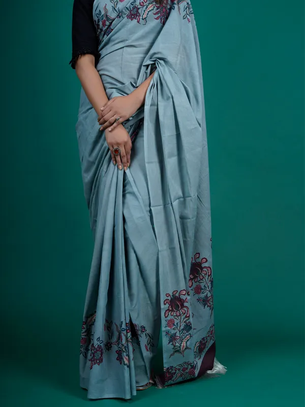 Blue_Floral_Printed_Pure_Cotton_Saree_For_Women
