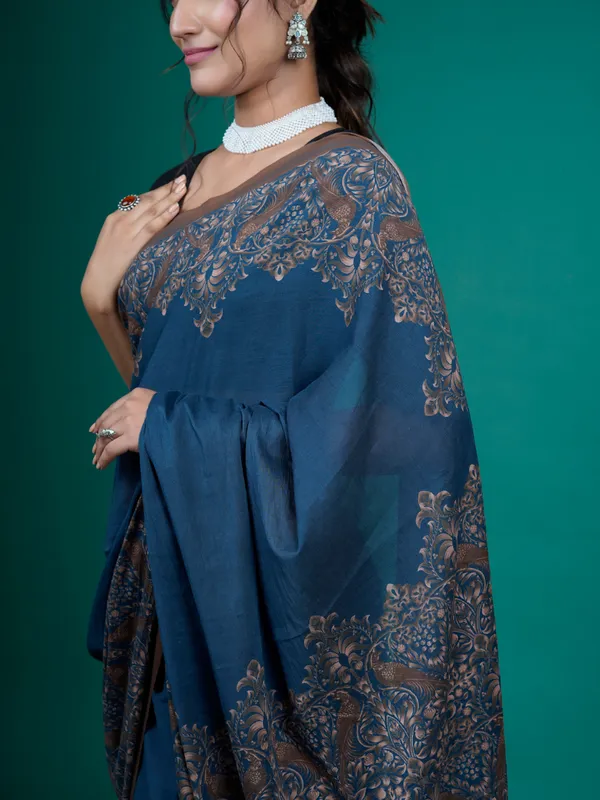 Navy_Blue_Ethnic_Printed_Pure_Cotton_Tasselled_Saree_For_Women