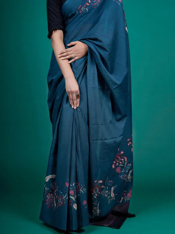 Navy_Blue_Navy_Floral_Printed_Pure_Cotton_Saree_For_Women