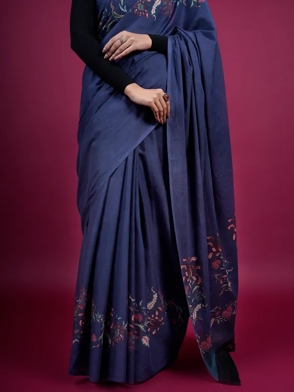 Navy_Blue_Floral_Printed_Pure_Cotton_Saree_For_Women
