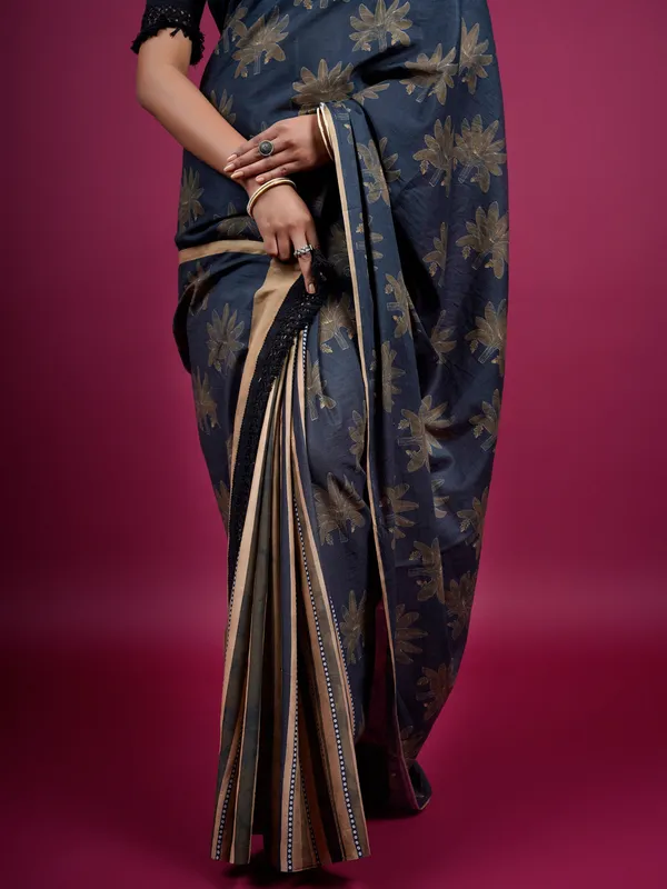 Black_Floral_Printed_Pure_Cotton_Saree_For_Women