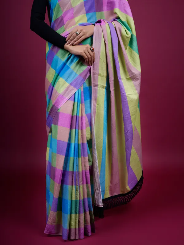Purple_Checked_Woven_Design_Pure_Cotton_Saree_For_Women