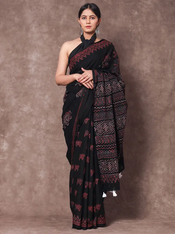 Black_&_Pink_Ethnic_Motifs_Pure_Cotton_Saree_For_Women