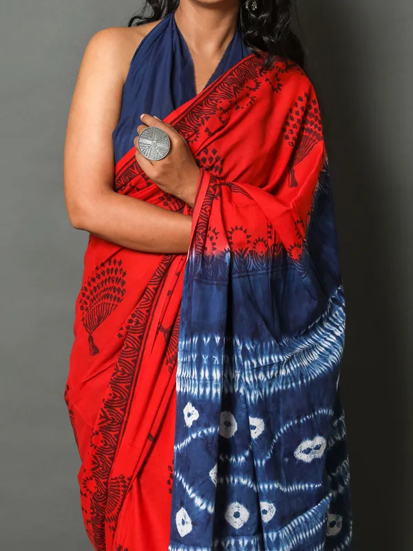 Red_&_Blue_Ethnic_Motifs_Printed_Pure_Cotton_Saree_For_Women