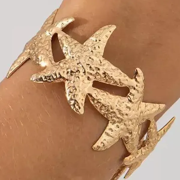 Textured_Gold-Tone_Starfish_Cuff_Bracelet