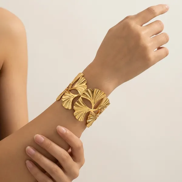 Gold-Plated_Ginkgo_Leaf_Cuff_Bracelet