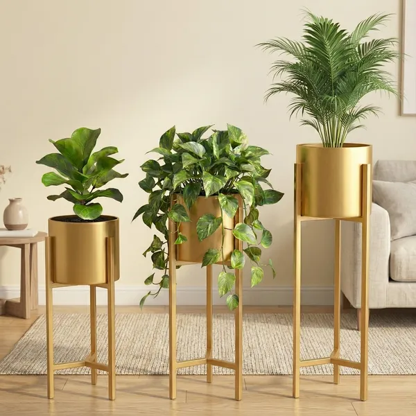 Gold_Metal_Plant_Stand_Set_of_3_With_finish_Planters
