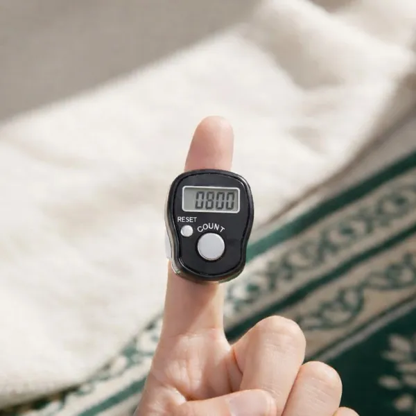 Ktrio_Digital_Finger_Counter_Electronic_Hand_Tally_Counter_With_Adjustable_Strap_Lcd_Display_Reset_Button_Portable_Japa_Counter_For_Chanting_Meditation_Sports_Score_Tracking_Pack_Of_4