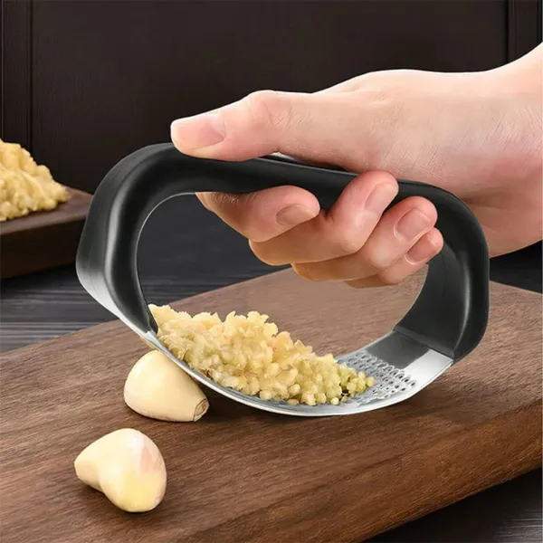 Stainless_Steel_Garlic_Press_Crusher_Easy_To_Use_Garlic_Grinder_For_Crushing_Quick_And_Convenient_Kitchen_Tool_Garlic_Crushing_Tool_Handy_Garlic_Crusher_Multicolor_Pack_Of_1