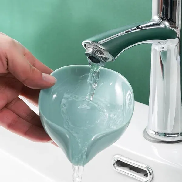 Leaf_Shape_Soap_Dish_Holder_With_Suction_Cup_Easy_Clean_Bar_Soap_Holder_For_Shower_Bathroom_And_Kitchen_Sink_Soap_Dish_Holder_With_Suction_Cup_Multicolor_3_X_Pack_Of_2