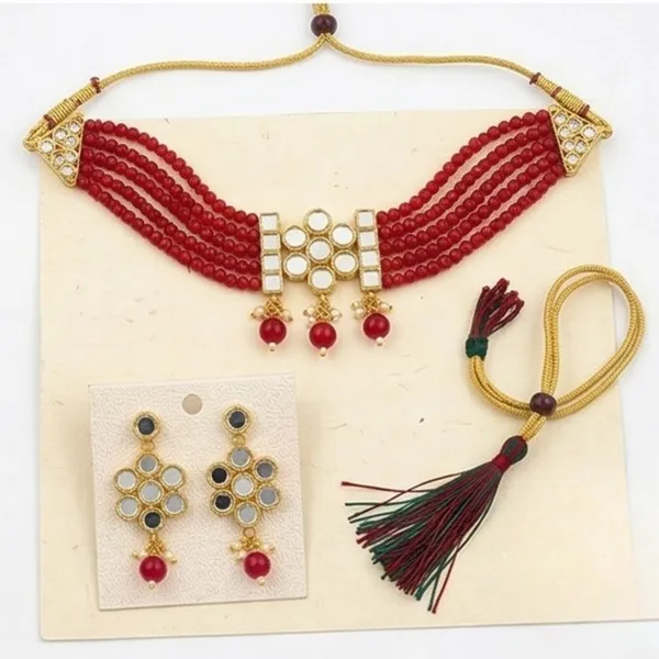 Traditional_Red_Beaded_Choker_Necklace_With_Kundan_Pendant_And_Matching_Earrings_Set