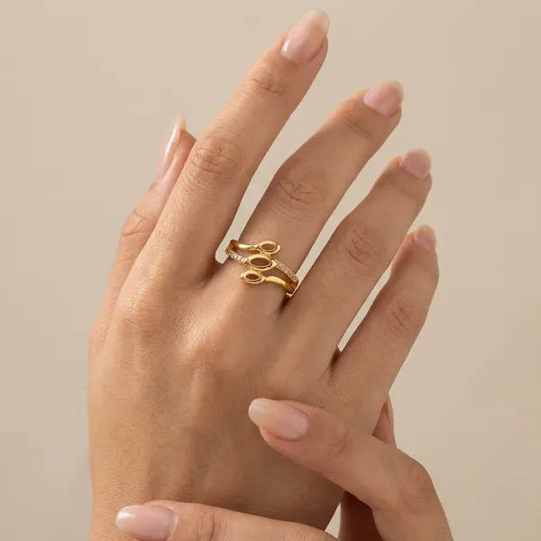 Elegant_Gold_Toned_Snake_Design_Ring_With_Crystal_Embellishments