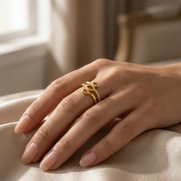 Elegant_Gold_Toned_Snake_Design_Ring_With_Crystal_Embellishments