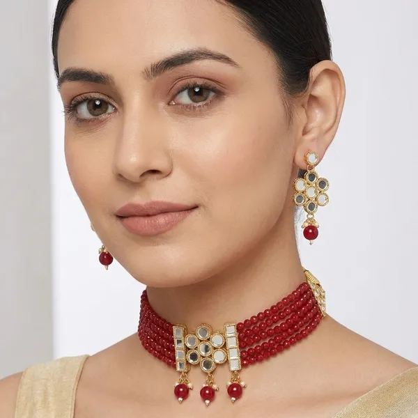 Traditional_Red_Beaded_Choker_Necklace_With_Kundan_Pendant_And_Matching_Earrings_Set