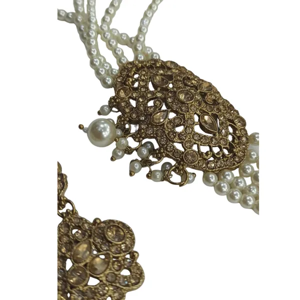 Vintage_Style_Multi_Strand_Pearl_Necklace_With_Antique_Bronze_Filigree_Pendant