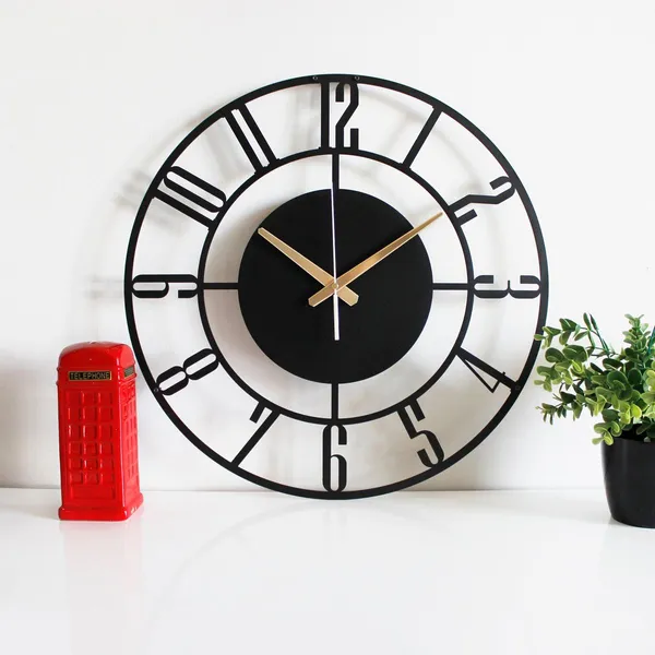 Modern_Decorative_Wall_Clock_With_Roman_Numerals_-_Black_Metal_Frame_With_Gold_Hands