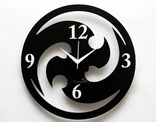Modern_Black_Artistic_Wall_Clock_With_Yin-Yang_Inspired_Design