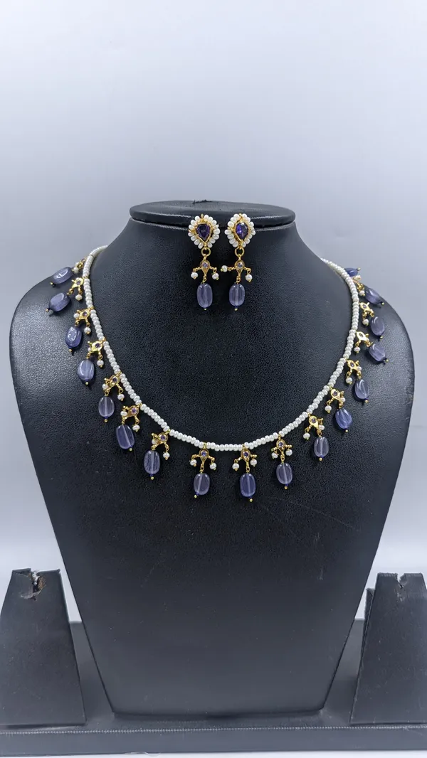 Dina_Delicate_Amythist_Premium_Necklace_Set_For_Women