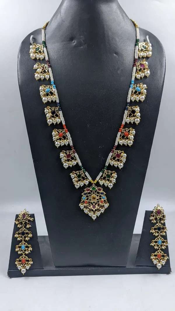 Naintara_Navratan_Premium_Necklace_Set_For_Women