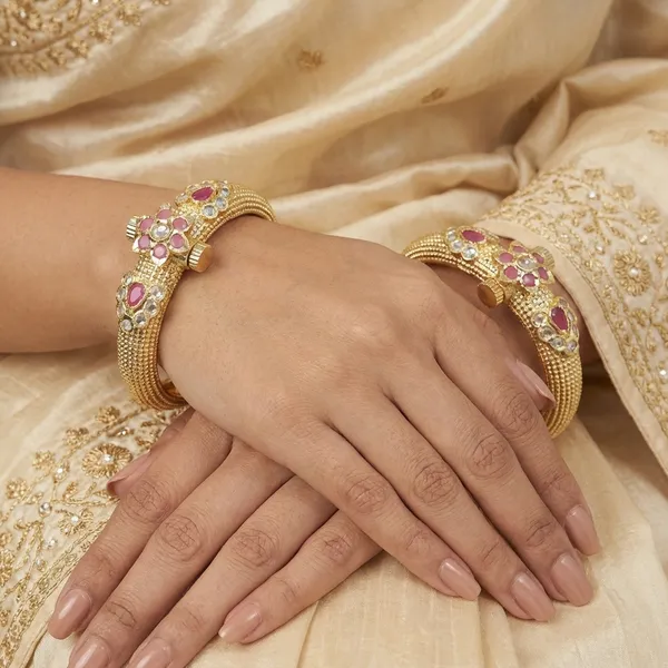 Traditional_Ruby_Premium_Kada_Set_For_Women
