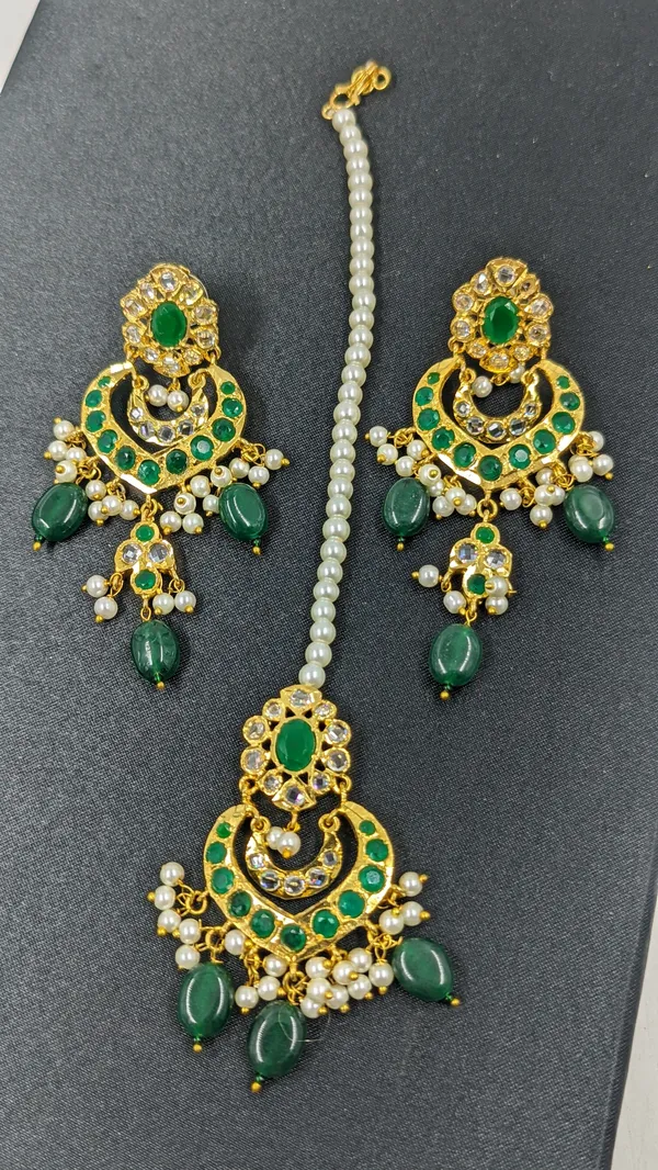 Mahira_Emerald_Maang_Tikka_And_Earrings