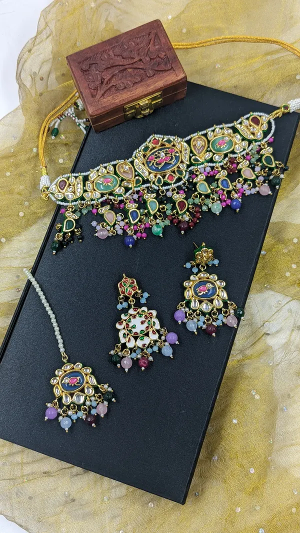 Soumya_Navratan_Premium_Choker_Set_For_Women