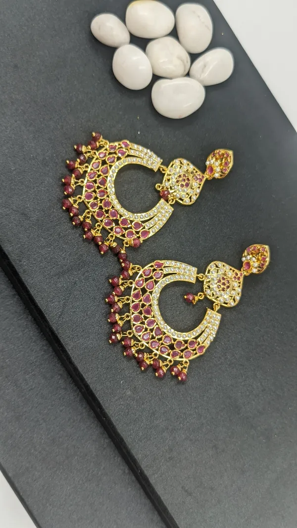 Nyra_Ruby_Chandbali