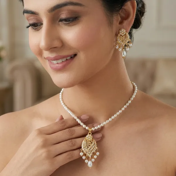 Amira_White_Premium_Pendant_Set_For_Women