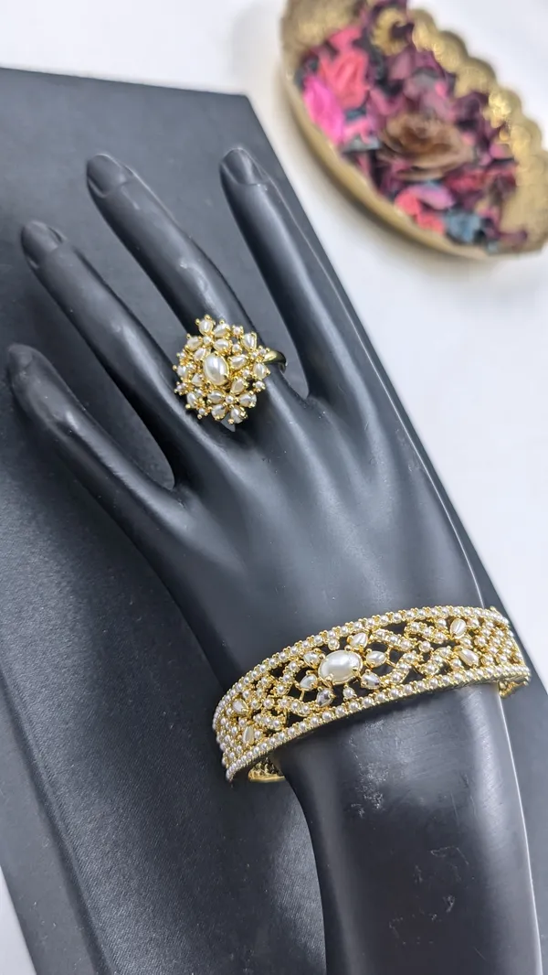 Laila_Bracelet_And_Ring_in_Pearls