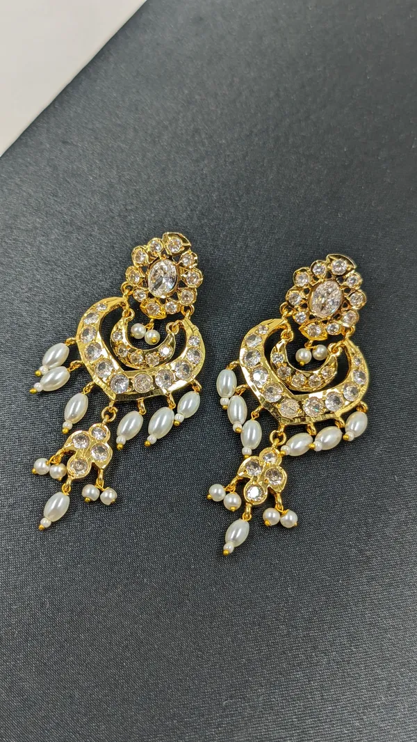 Mahira_Pearl_Golden_Premium_Earrings_For_Women