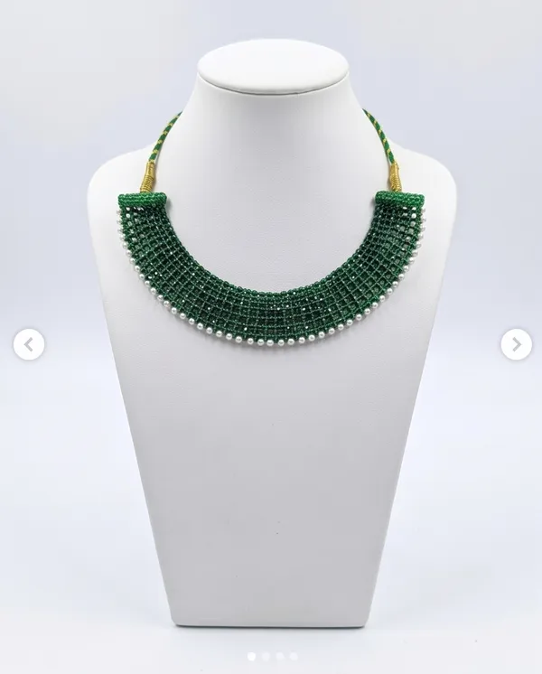 Shweta_Necklace_in_Emerald