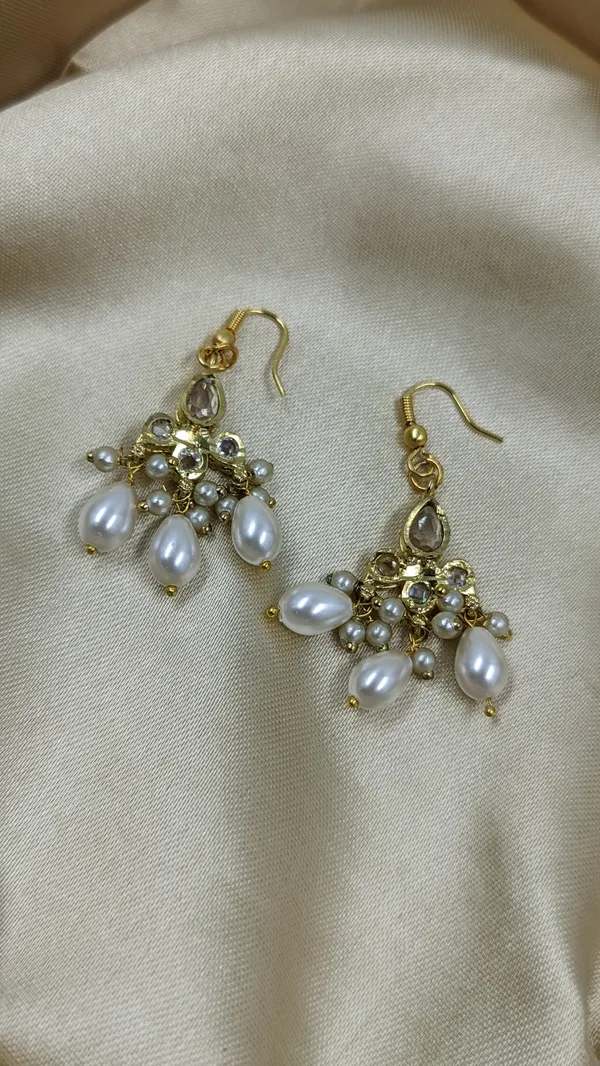 Kashvi_Pearls_Earrings