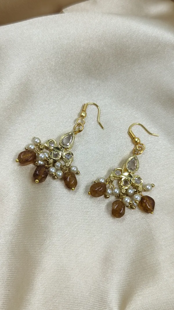 Kashvi_Golden_Earrings