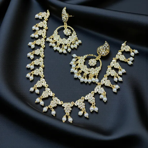 Rakshi_Pearl_Necklace_Set_For_Women